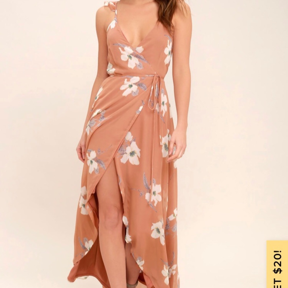 NWT LuLu’s Wrap Dress